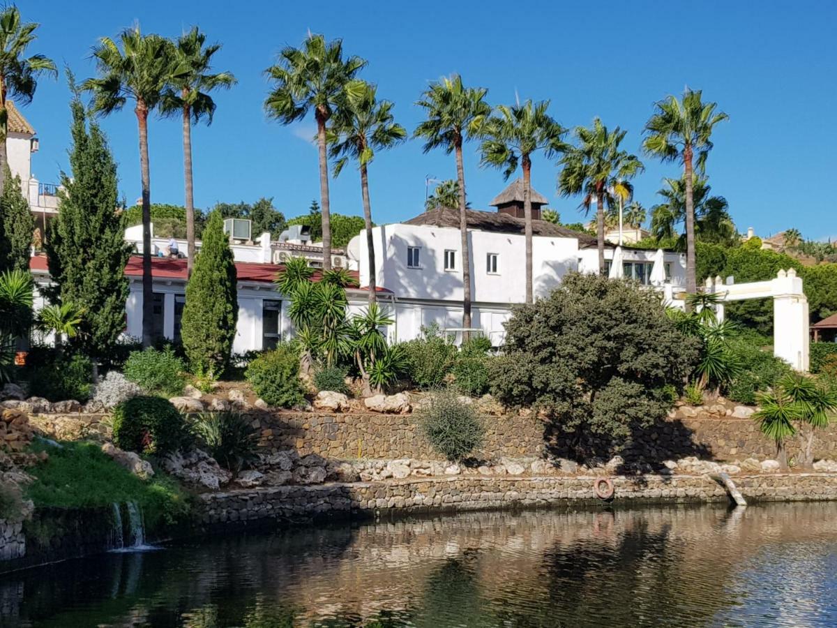 Ample Luxury Apart Fancy Marbella Golf & Padel Exteriér fotografie